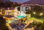 Resale - Villa -
Marbella - Nueva Andalucía