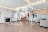 Resale - Villa -
Torrevieja