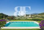 Resale - Villa -
Benahavis