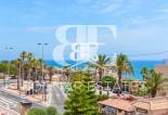 Resale - Villa -
Torrevieja