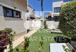 Resale - Villa -
Torrevieja - Costa Blanca Sur