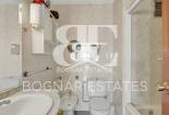 Resale - apartment -
Alicante - Center
