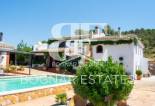 Resale - Villa -
Onil
