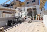 Herverkoop - Herenhuis -
Torrevieja - Torretas