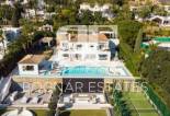 Resale - Villa -
Marbella - Nueva Andalucía
