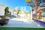 Herverkoop - Villa -
Orihuela Costa - Punta Prima