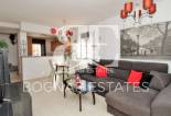 Resale - Villa -
Villamartín - PAU 8