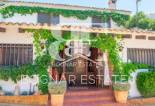 Resale - Villa -
Onil