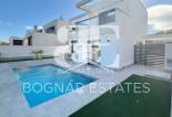 Wiederverkauf - Villa -
Los Alcazares - Roda Golf Resort