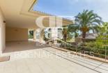 Resale - Villa -
Alicante - Vistahermosa