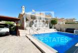 Resale - Villa -
Torrevieja - La Siesta