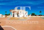 Resale - Country House -
Catral