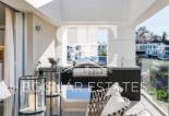 Herverkoop - apartment -
Marbella - Nueva Andalucía