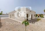 Herverkoop - Villa -
Torrevieja - Torreta Florida