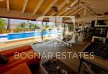 Resale - Villa -
Catral