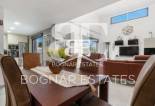 Resale - Villa -
Daya Nueva