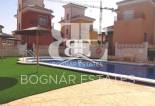 Resale - Villa -
Los Montesinos - La Herrada
