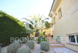 Resale - Villa -
Altea