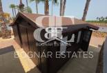 Resale - Villa -
Catral