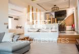 Resale - Villa -
Marbella - Nueva Andalucía