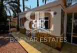 Resale - Villa -
Catral