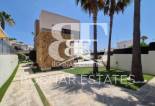 Resale - Villa -
Torrevieja - Costa Blanca Sur