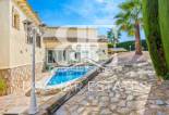 Resale - Villa -
Algorfa - Castillo De Montemar