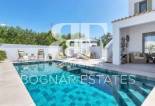 Wiederverkauf - Villa / Semi-detached Villa -
Torrevieja - Torreta Florida