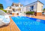 Herverkoop - Villa -
Torrevieja - Torrelamata - La Mata