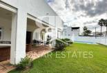 Wiederverkauf - Villa -
Marbella - Las Chapas