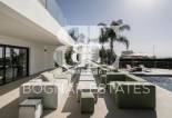 Resale - Villa -
Marbella - Nagueles