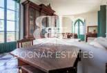 Resale - Villa -
Alicante - Center
