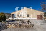 Resale - Country House -
La Zarza