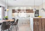 Wiederverkauf - Villa / Semi-detached Villa -
Torrevieja - Torreta Florida