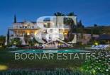 Resale - Villa -
Benahavis