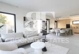 Resale - Villa -
Alicante - Center