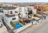 Herverkoop - Villa -
Los Montesinos - La Herrada