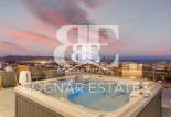 Resale - Villa -
Finestrat