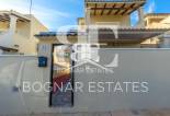 Herverkoop - Villa -
Orihuela Costa - Villamartín