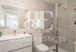 Wiederverkauf - apartment -
Finestrat