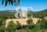 Resale - Villa -
Onil