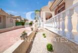 Herverkoop - Villa -
Algorfa