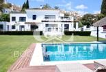Herverkoop - Villa -
Marbella - Nueva Andalucía