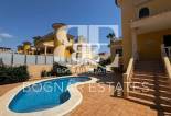 Herverkoop - Villa -
Orihuela Costa - Villamartín